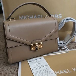 MK Kinsley Medium TH Satchel Col.DK Khaki